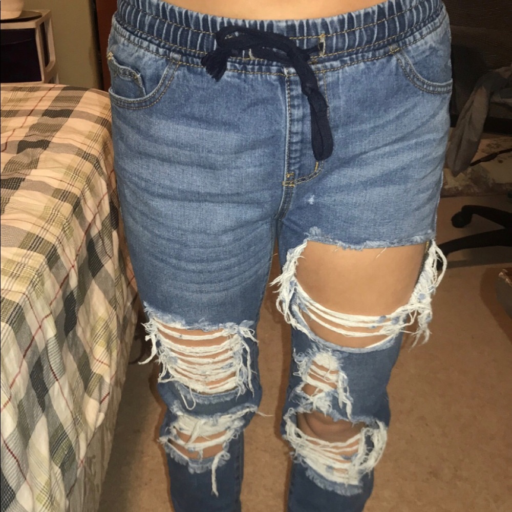 Mom/boyfriend jeans